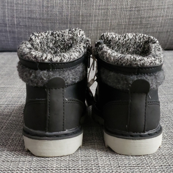 Zara Toddler High Top Boots - Picture 8 of 8